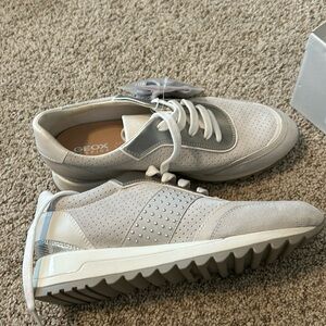 Geox women’s shoes size 8
